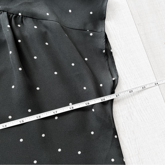 Banana Republic dark grey and white polka dot blouse - Picture 5 of 9